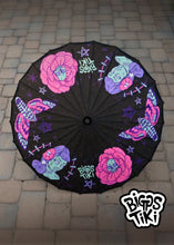 Load image into Gallery viewer, Biggs Tiki Glamour Ghoul Parasol - Black
