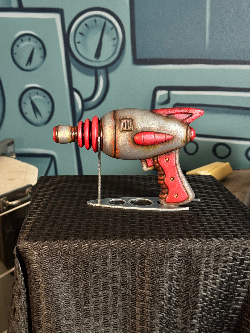 Raygun Art Sculpture 4