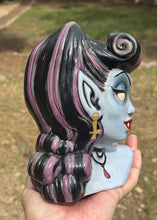 Load image into Gallery viewer, Vamp Ghoul Streaked

